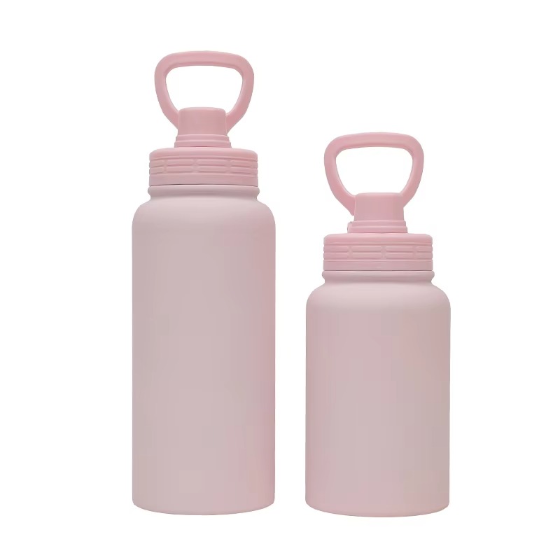 Vacuum large capacity reusable Insylated water bottle