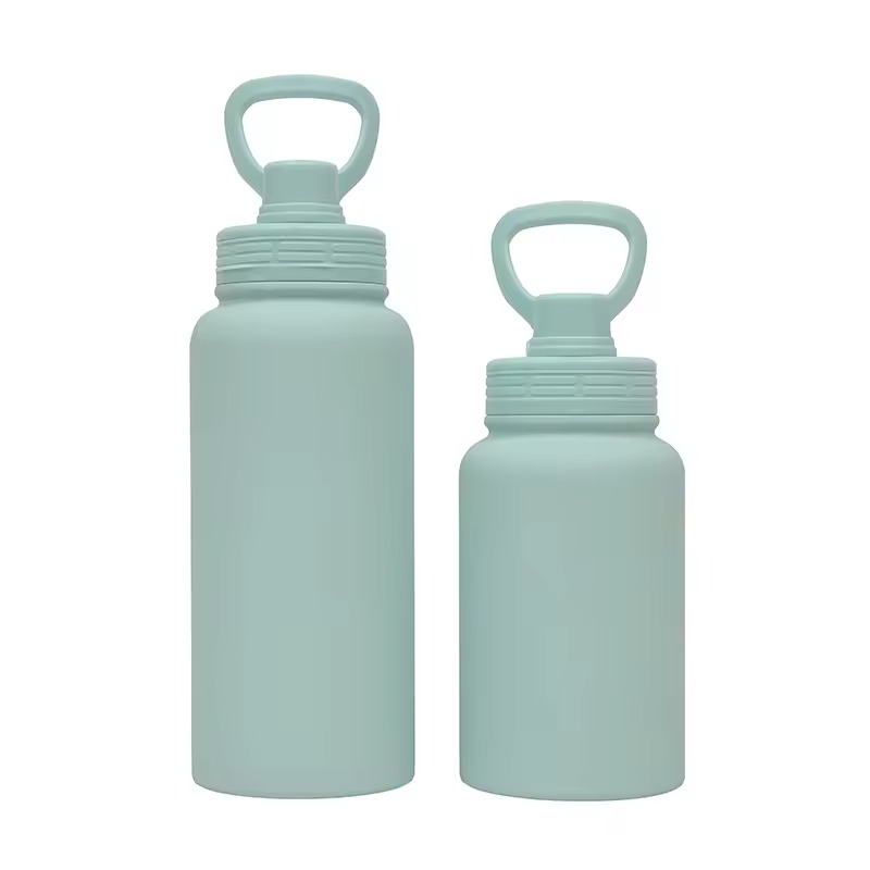 Vacuum large capacity reusable Insylated water bottle