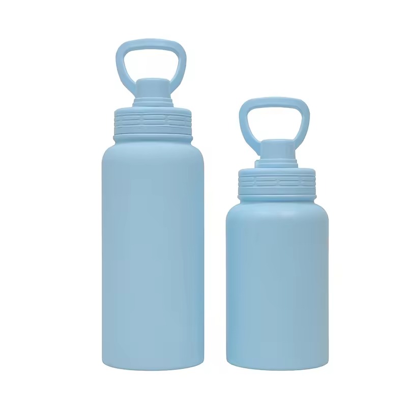 Vacuum large capacity reusable Insylated water bottle