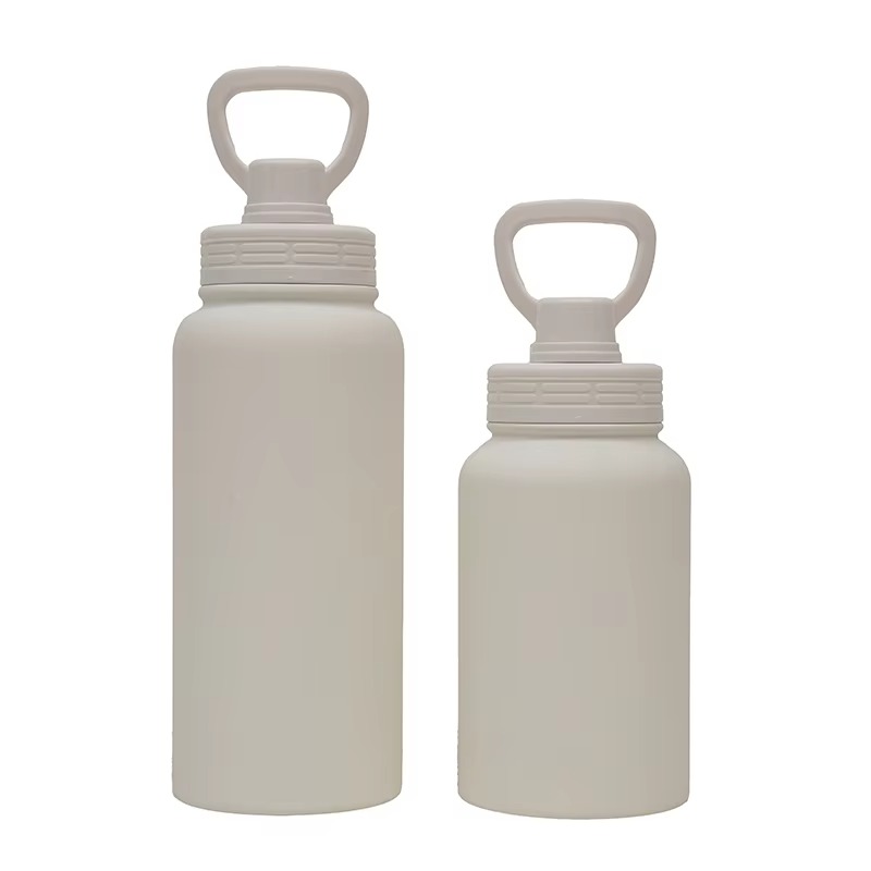 Vacuum large capacity reusable Insylated water bottle