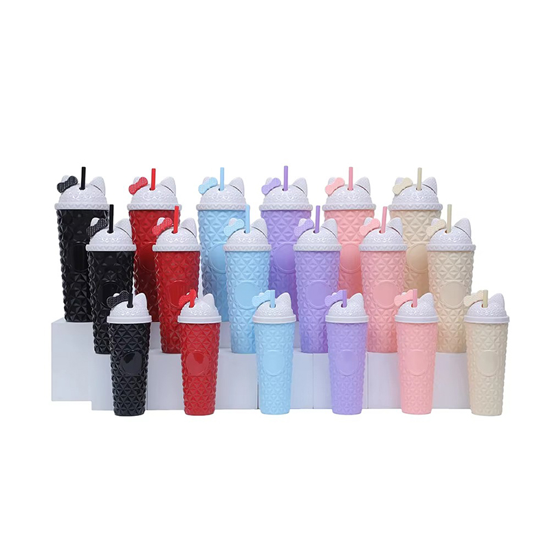 Cartoon kittens set three Plastic tumbler