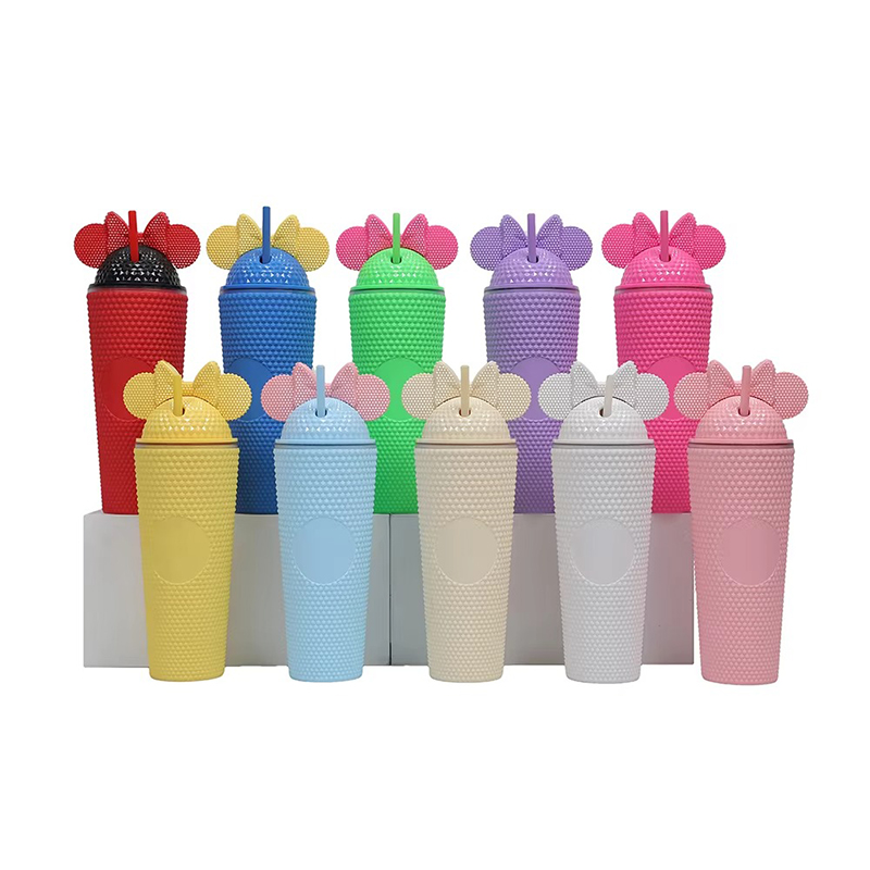 Various colors rivets plastic tumbler with straws