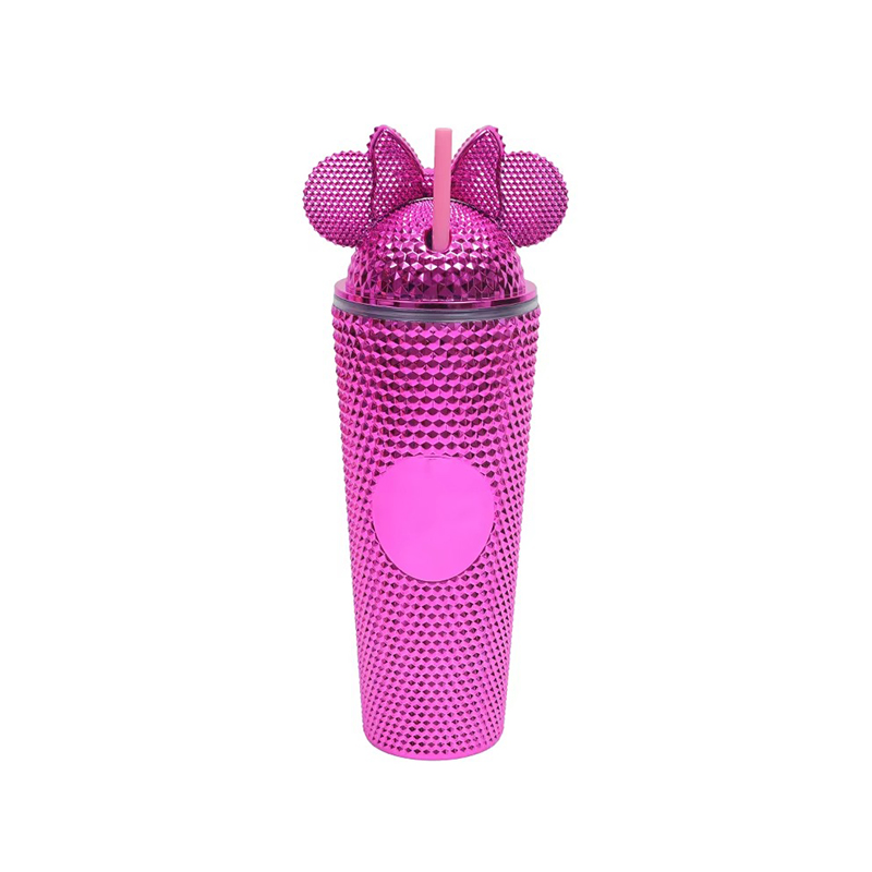 Diamond pattern plastic tumbler with bow