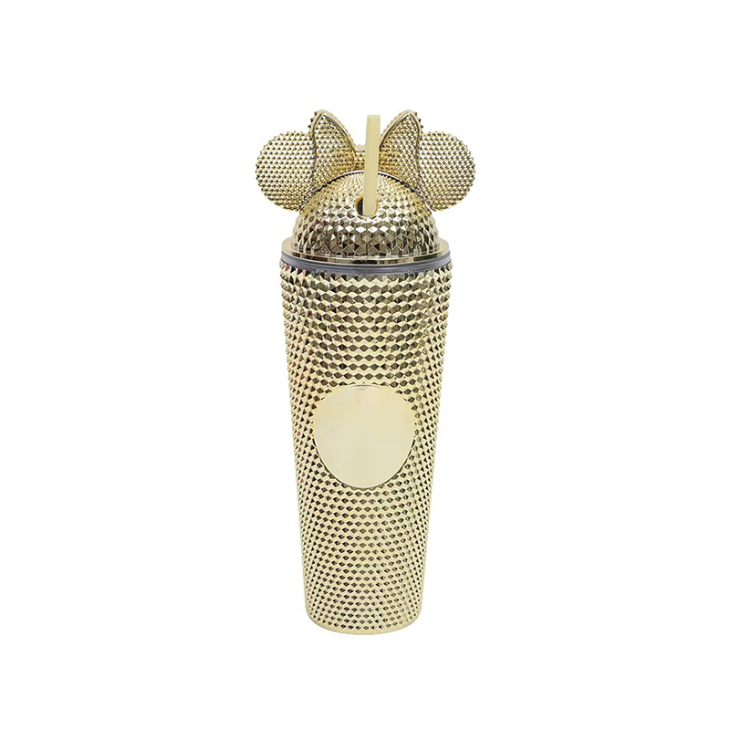 Diamond pattern plastic tumbler with bow